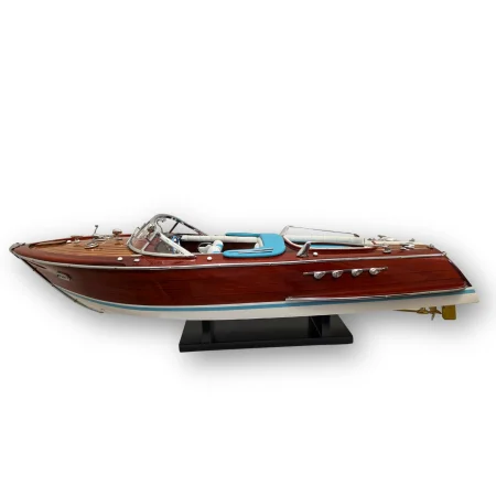 Super Riva Aquarama Lamborghini 50 cm – drewniany model luksusowej, włoskiej łodzi motorowej